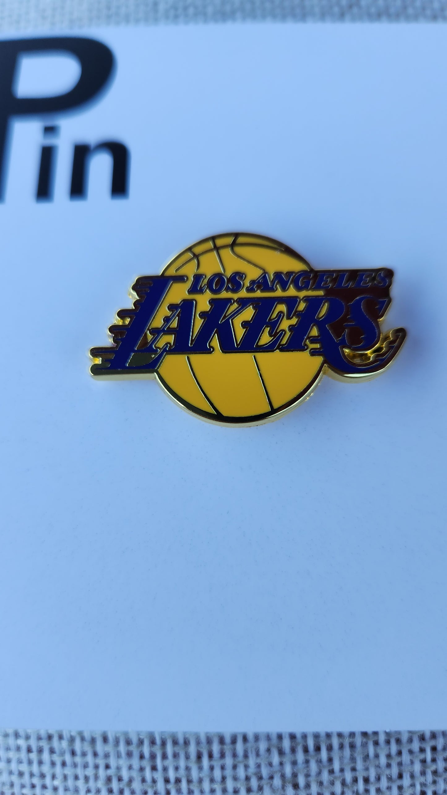 LA Lakers hat pin