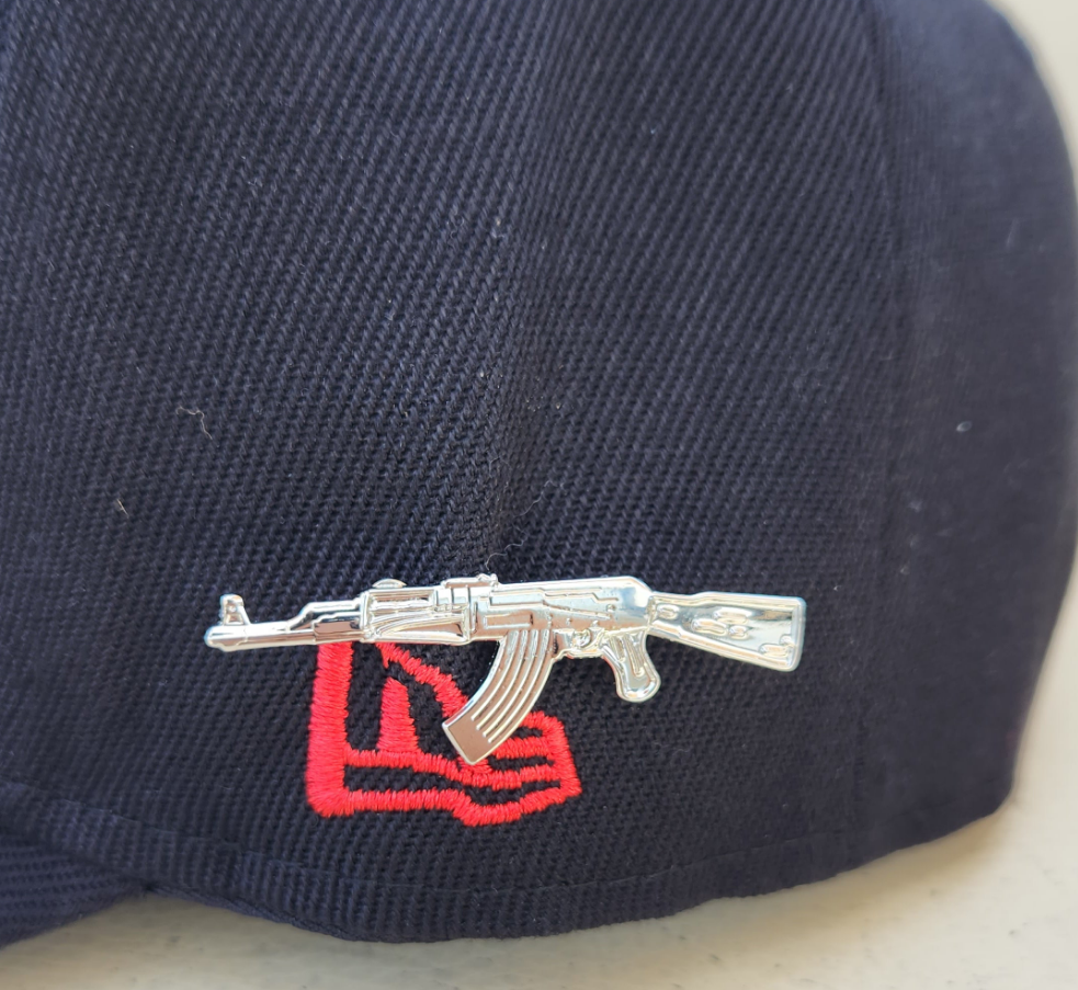 Ak 47 Silver Cuernito hat pin