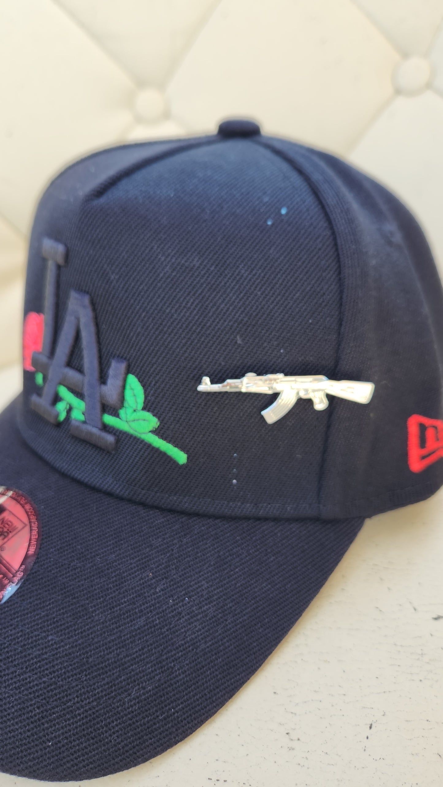Ak 47 Silver Cuernito hat pin