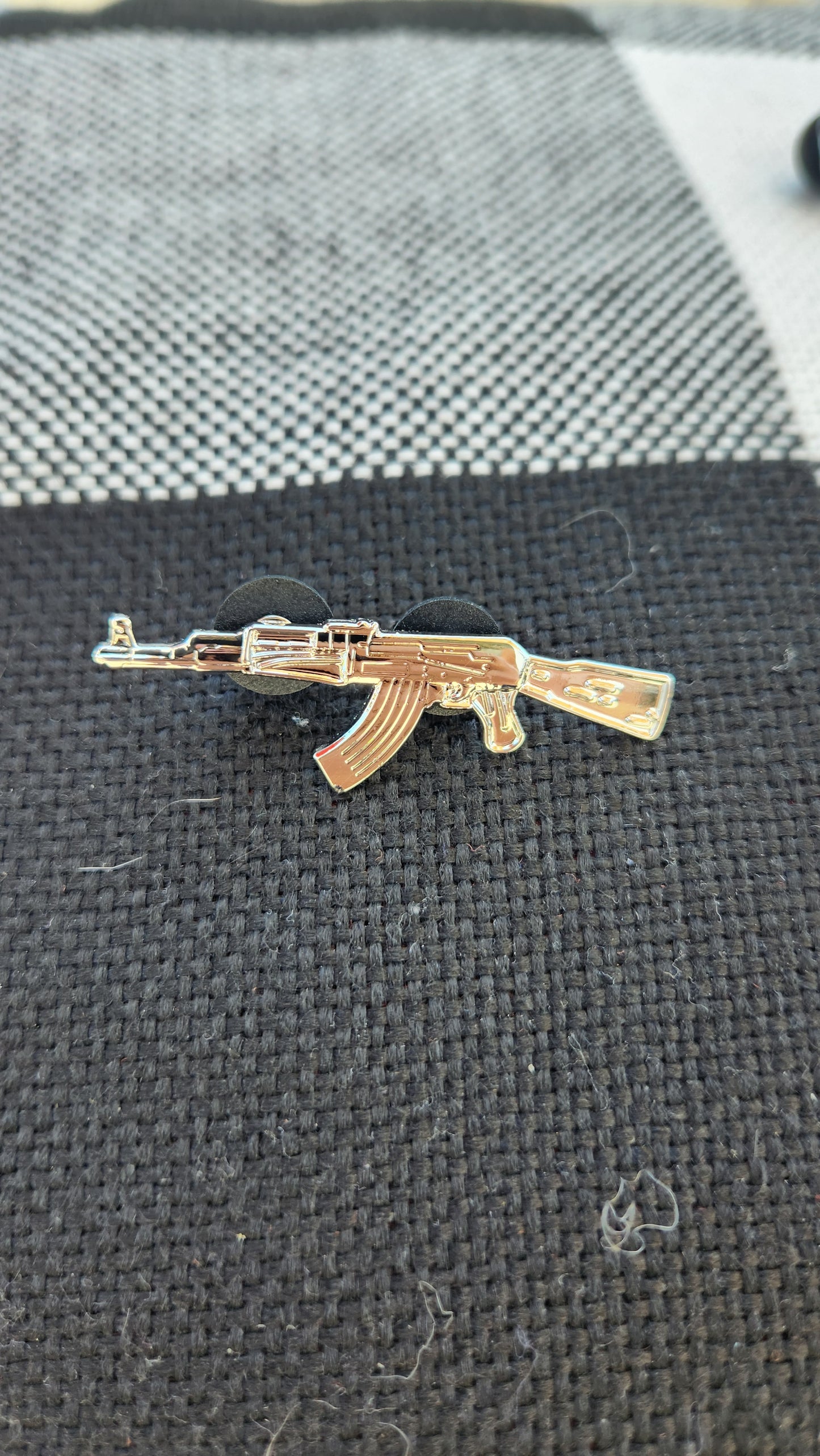 Ak 47 Silver Cuernito hat pin