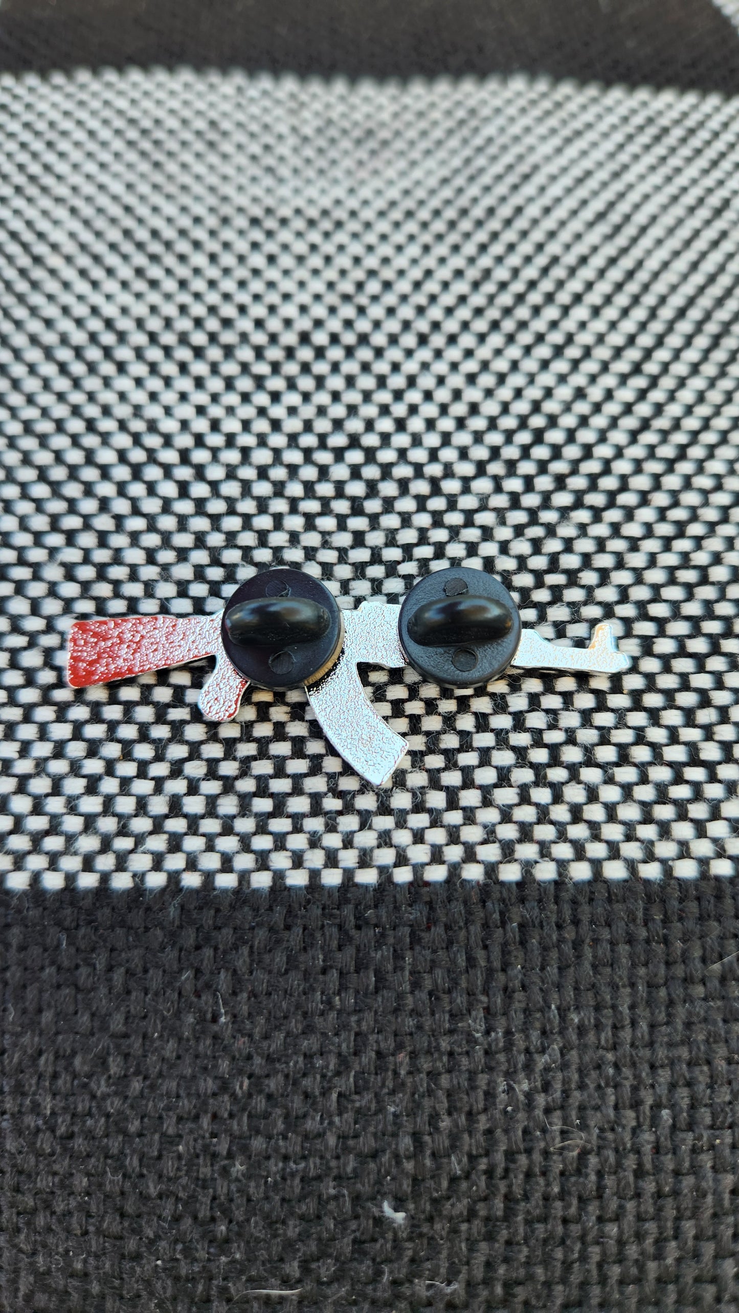 Ak 47 Silver Cuernito hat pin