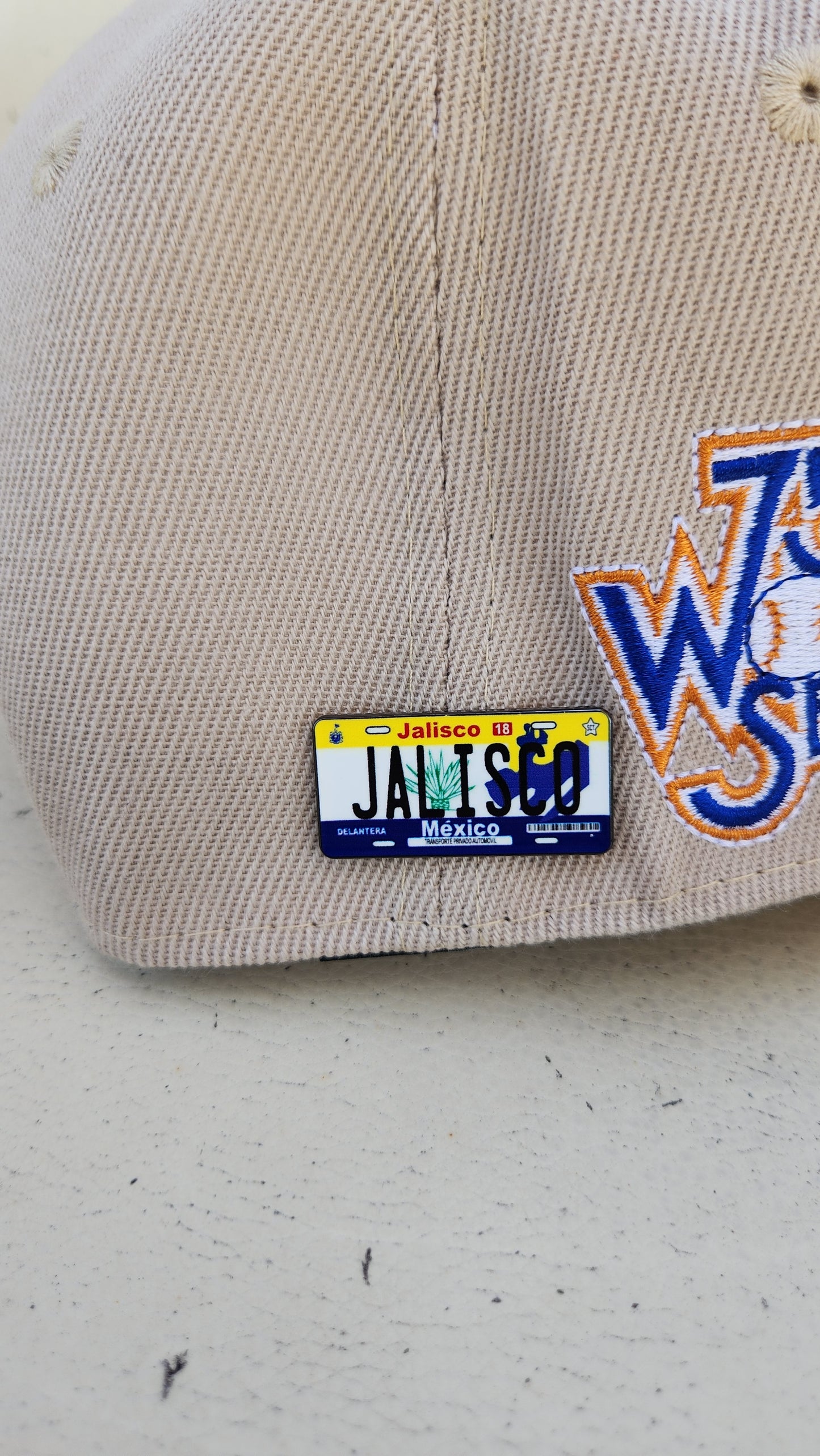 Jalisco Placa Pin