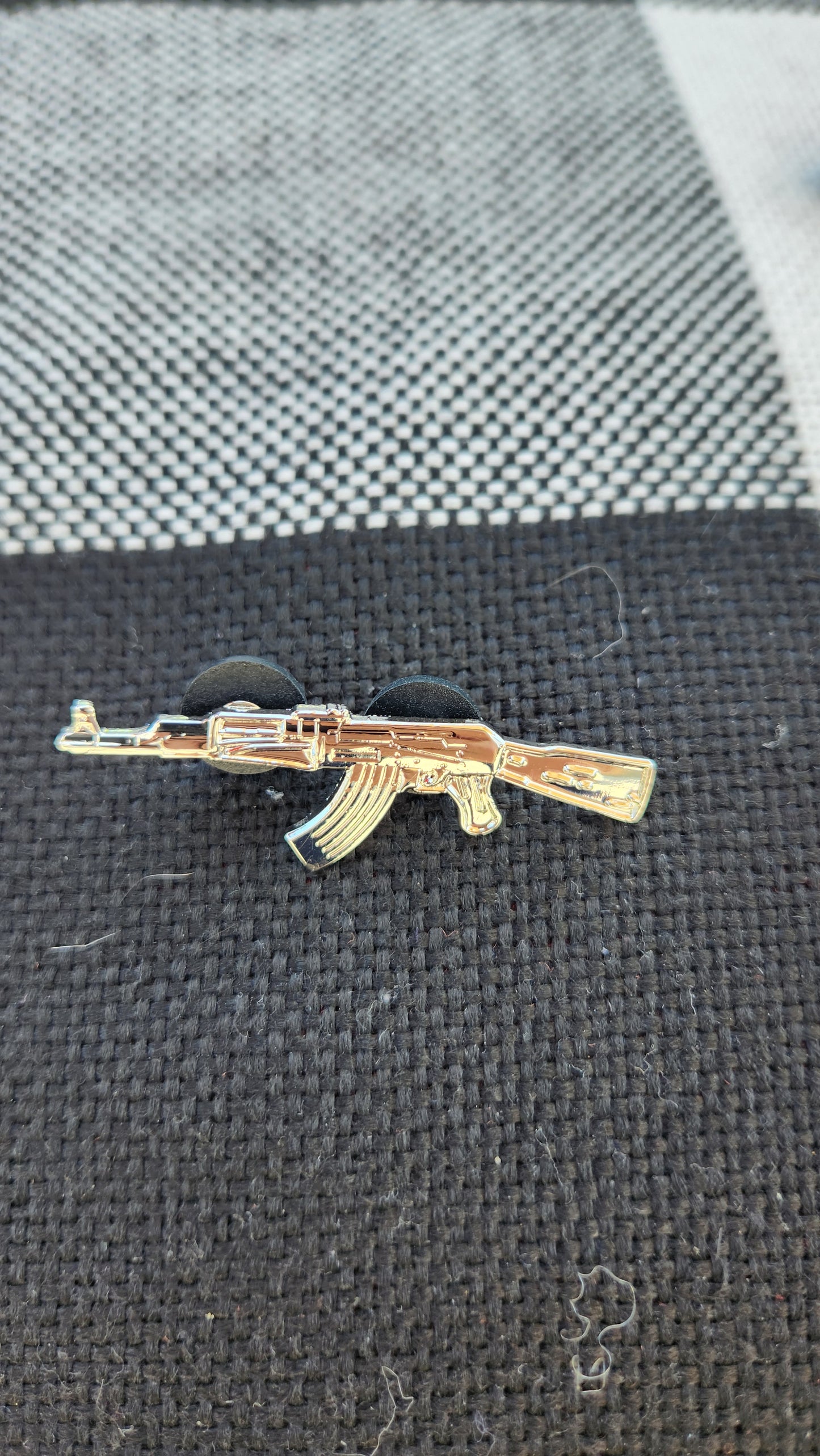 Ak 47 Silver Cuernito hat pin