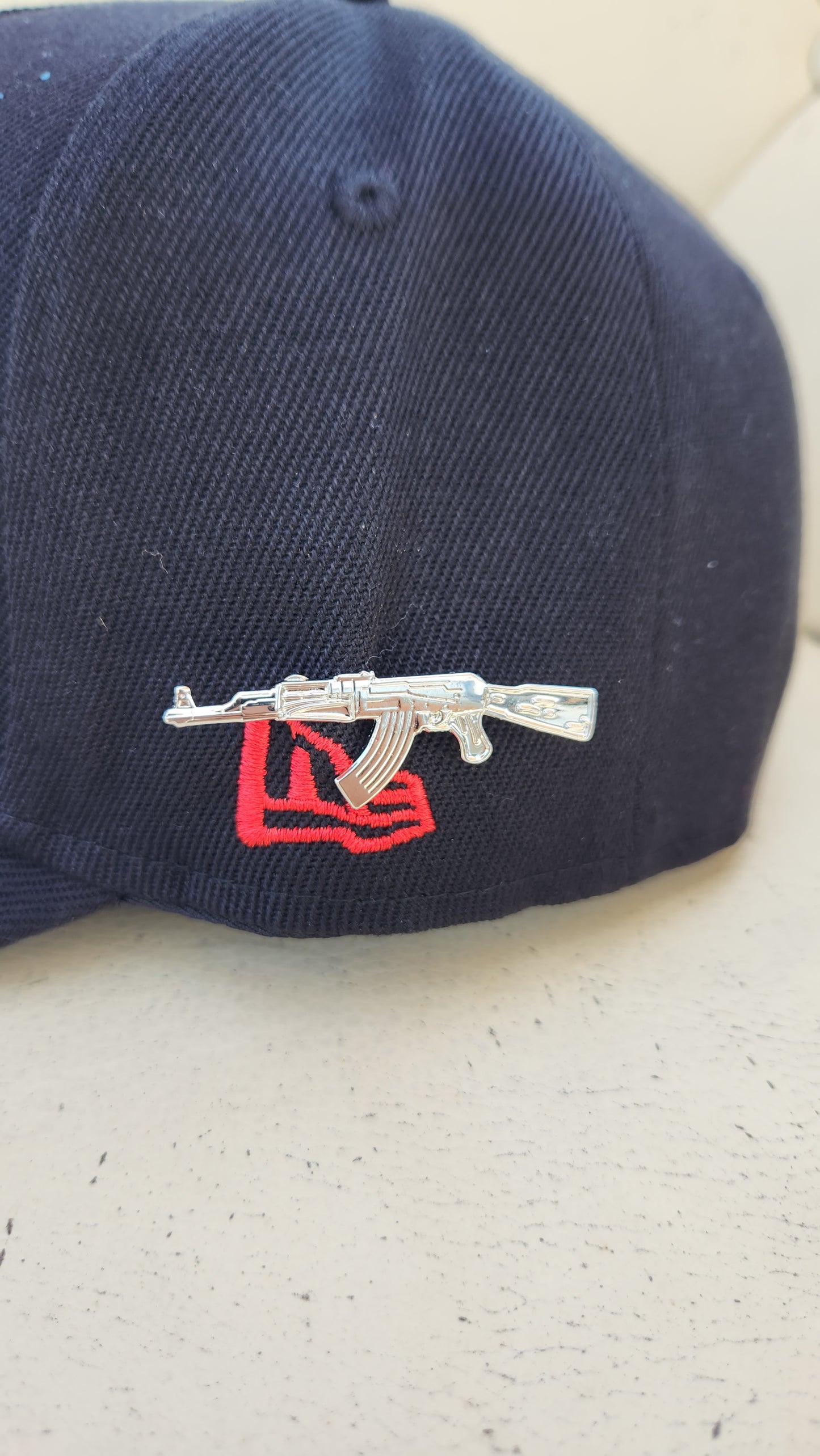 Ak 47 Silver Cuernito hat pin